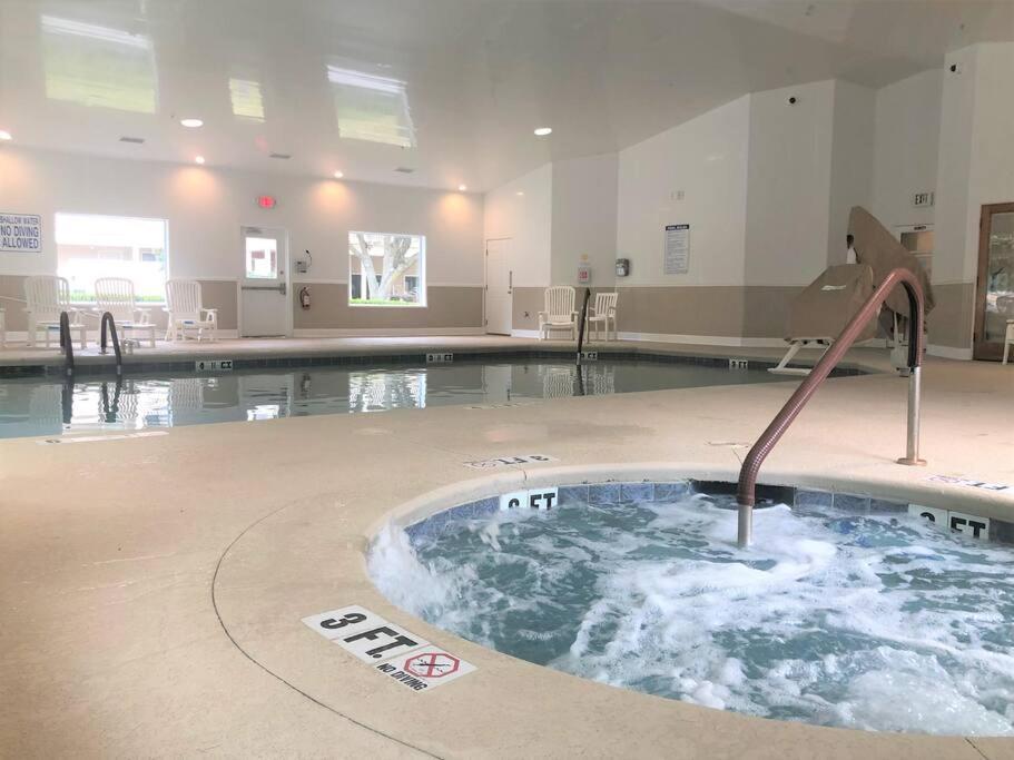 Peaceful Treetop Condo - 2Br/2Ba Hilton Head Island Buitenkant foto